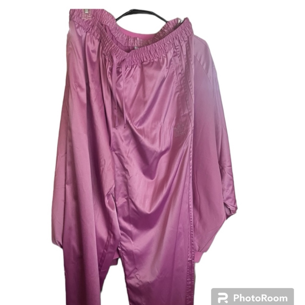 NWT Adidas 2 Piece Outfit - Picture 13 of 14